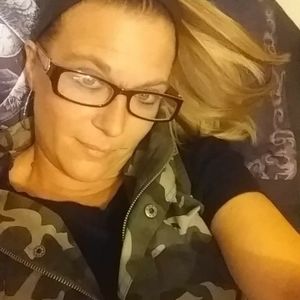 Meet your Posher, Becky